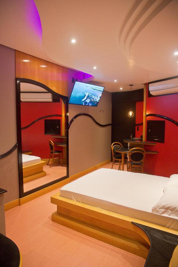 Monn Cherry Motel Лажеаду Экстерьер фото